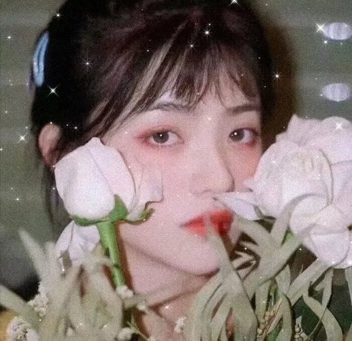 如果她的旗帜被折断了 海报